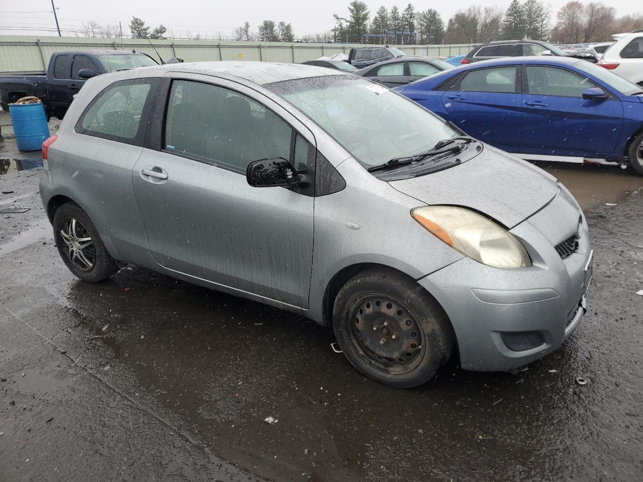 2009 Toyota Yaris VIN: JTDJT903395251847 Lot: 81097834