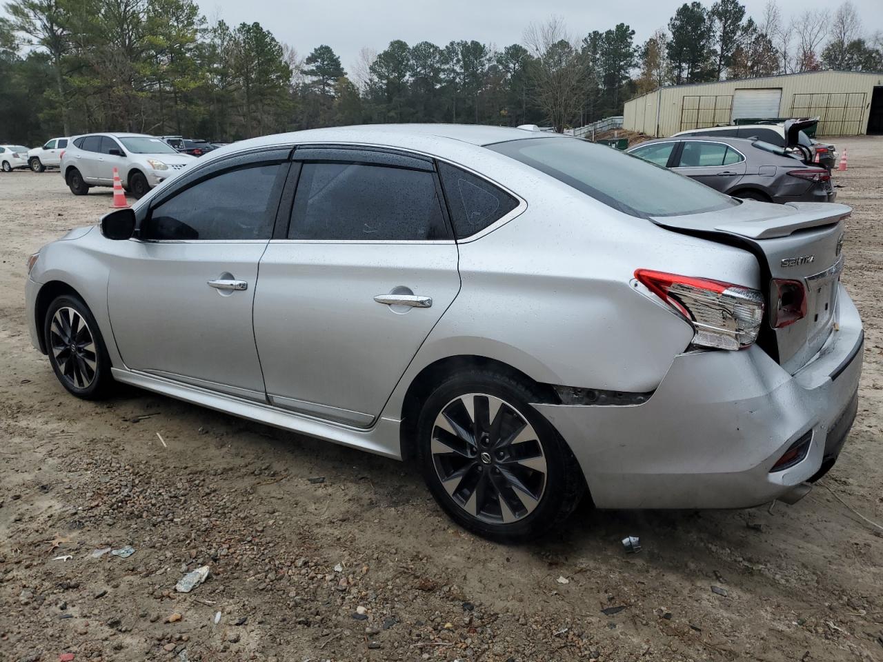 2016 Nissan Sentra - Image 2