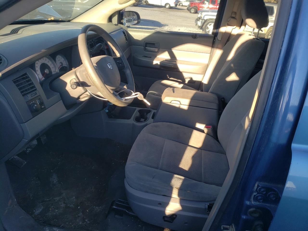 2005 Dodge Durango Slt VIN: 1D4HB48N25F545693 Lot: 81694914