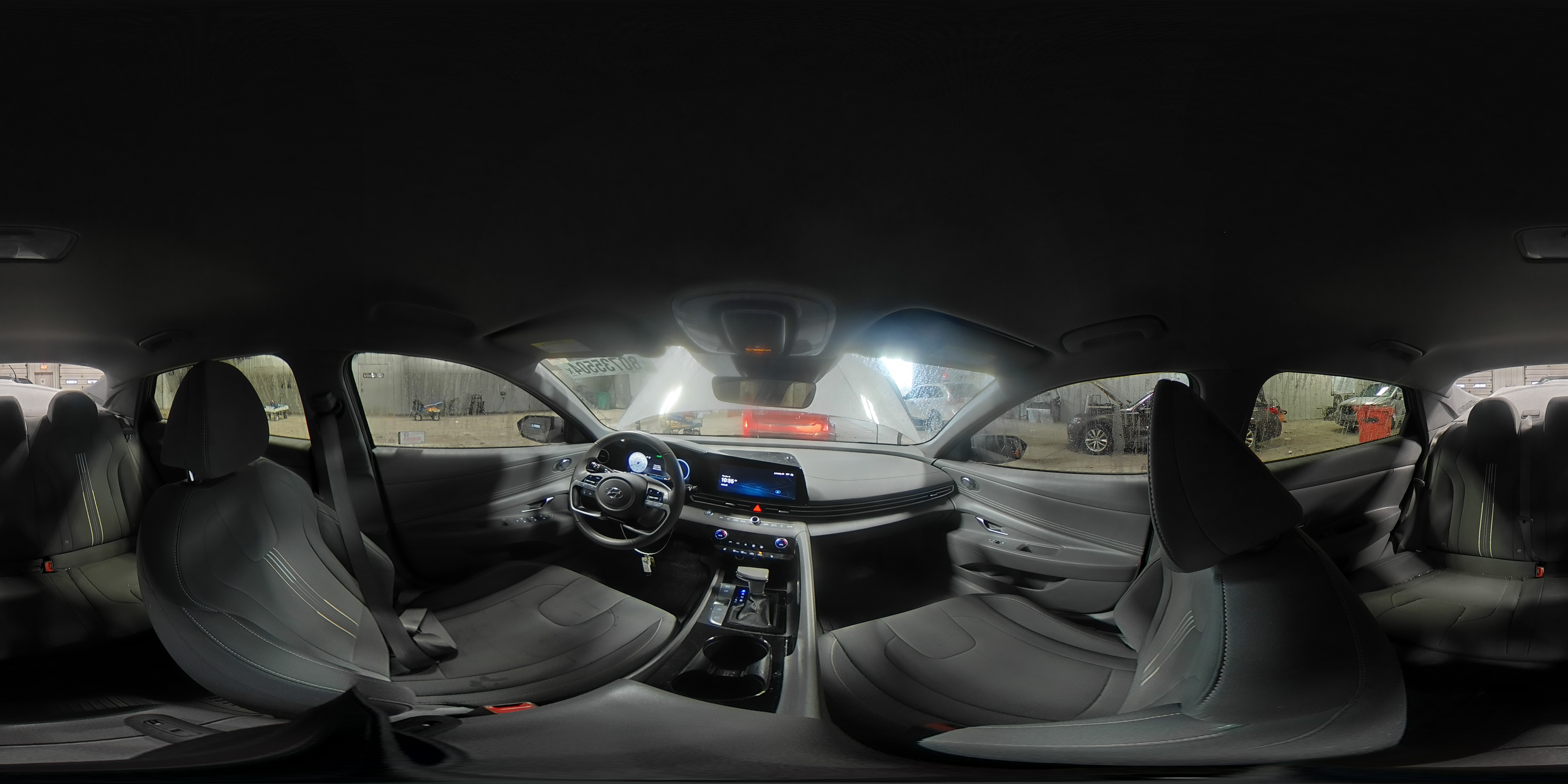 2023 Hyundai Elantra - Image 12
