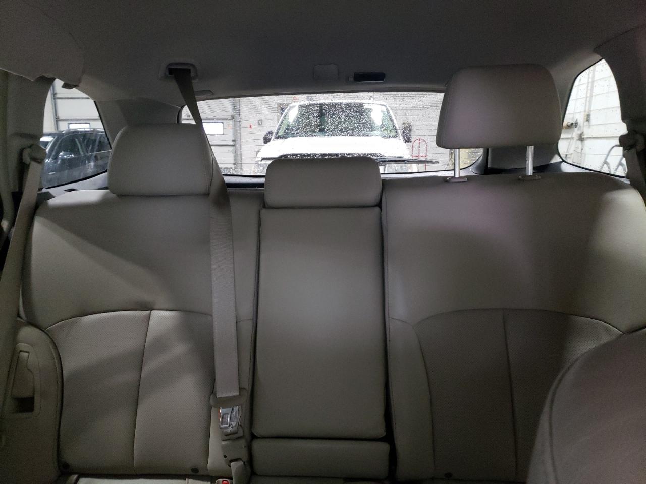 2014 Subaru Outback - Image 10