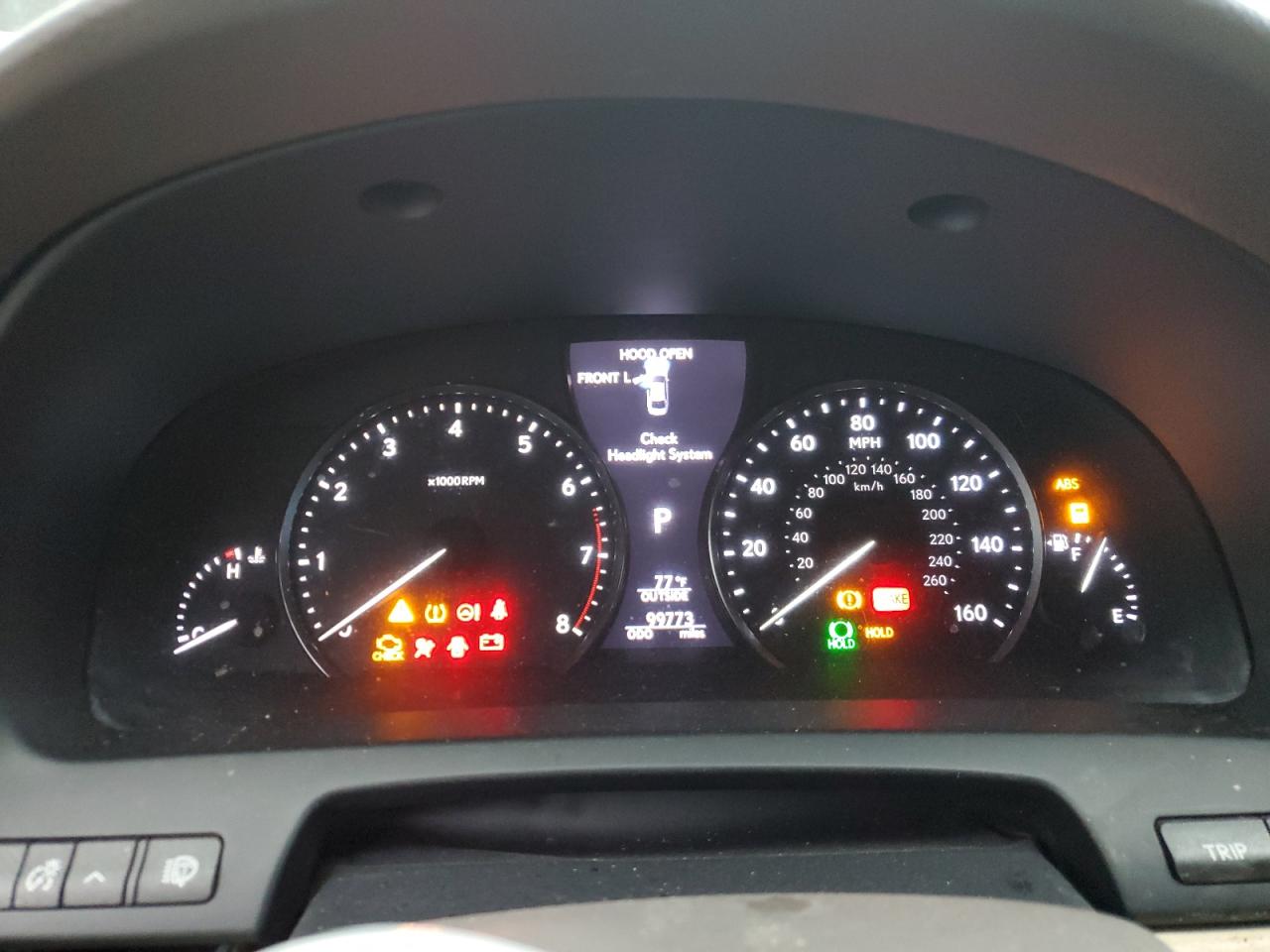 2014 Lexus LS - Image 9