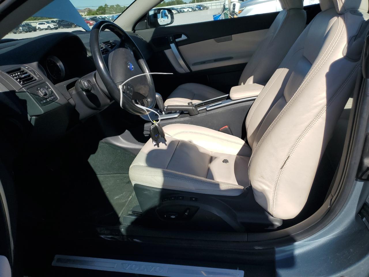 2011 Volvo C70 - Image 7