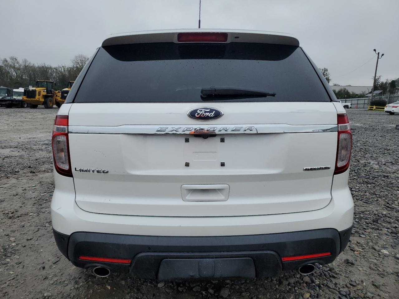2014 Ford Explorer - Image 6
