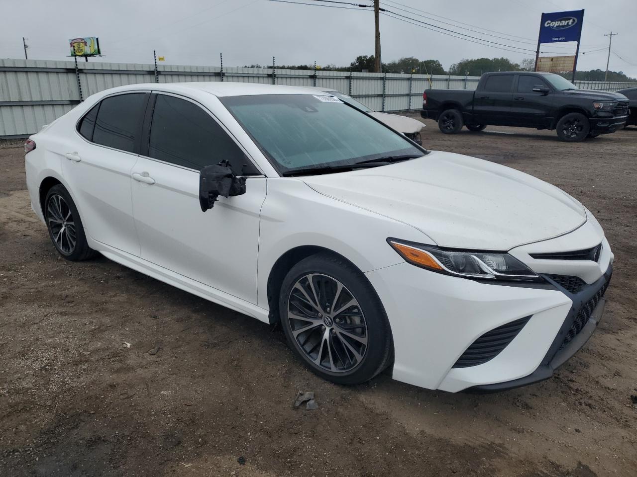 2019 Toyota Camry - Image 4