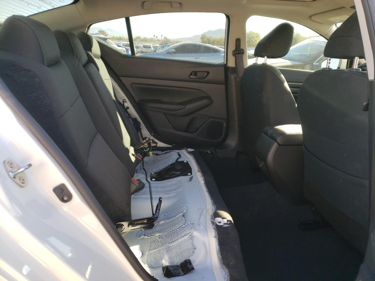 2024 Nissan Altima - Image 10