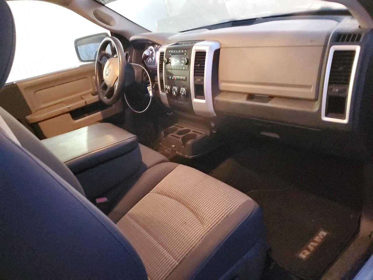 2012 Dodge RAM - Image 8