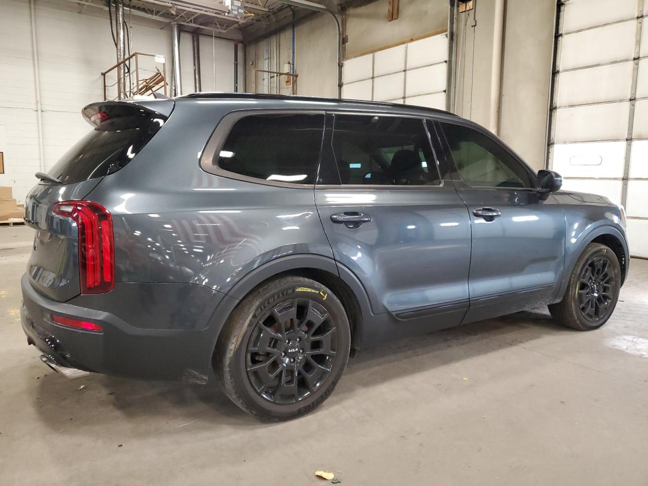 2022 Kia Telluride - Image 3