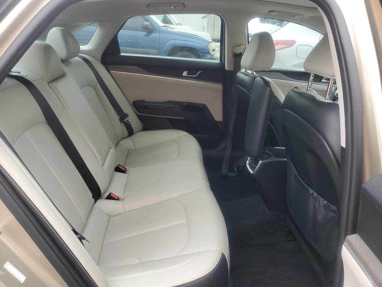 2021 Kia K5 - Image 10