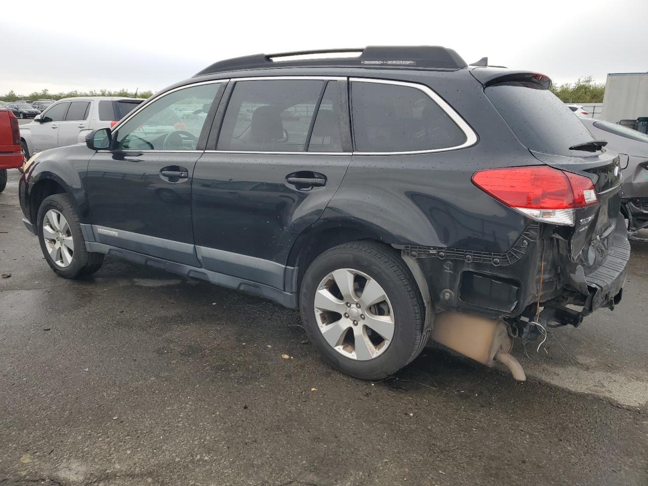 2011 Subaru Outback - Image 2