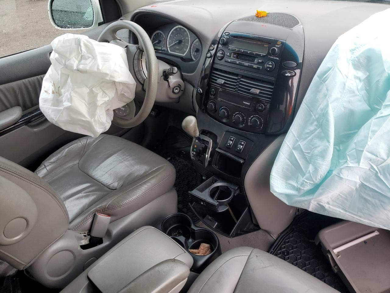 2004 Toyota Sienna Ce VIN: 5TDZA23C64S200390 Lot: 77382434