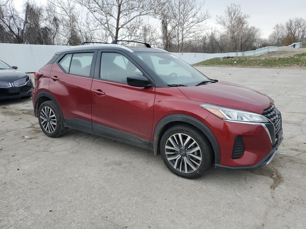 2022 Nissan Kicks - Image 4