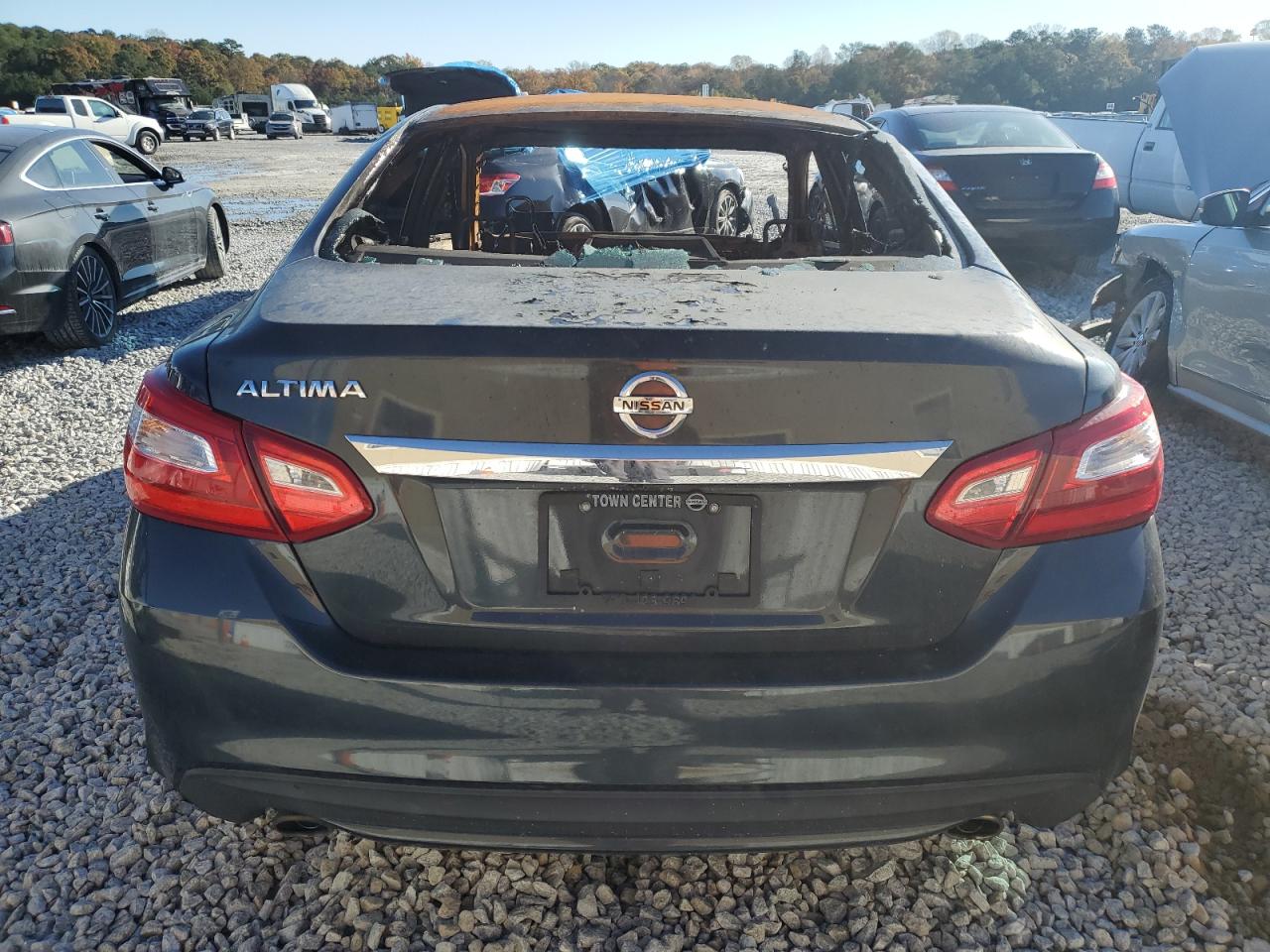 2016 Nissan Altima - Image 6