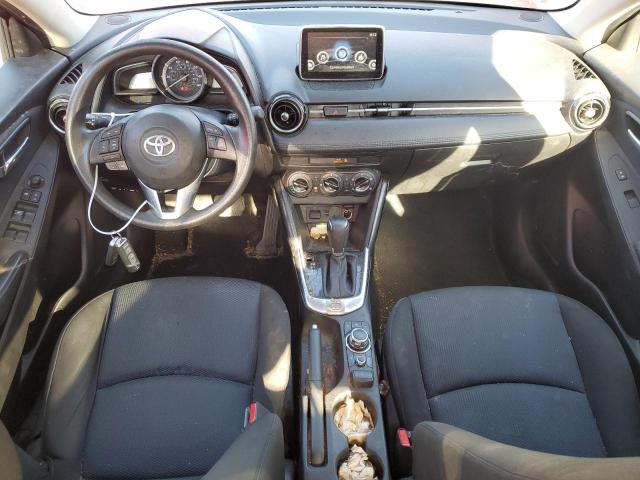  TOYOTA YARIS 2017 Bordowy