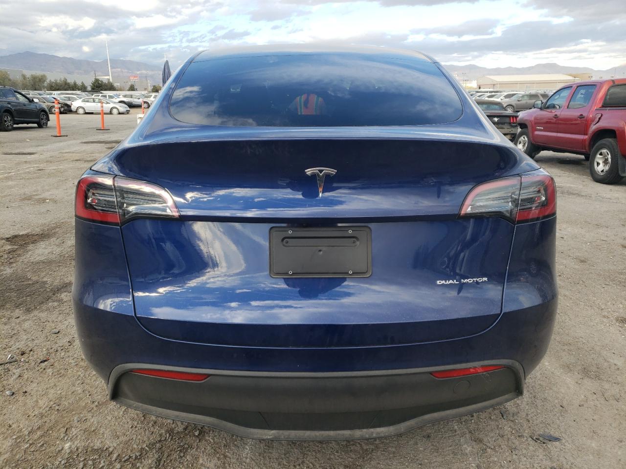 2023 Tesla Model Y VIN: 7SAYGDEE3PA204345 Lot: 82403794