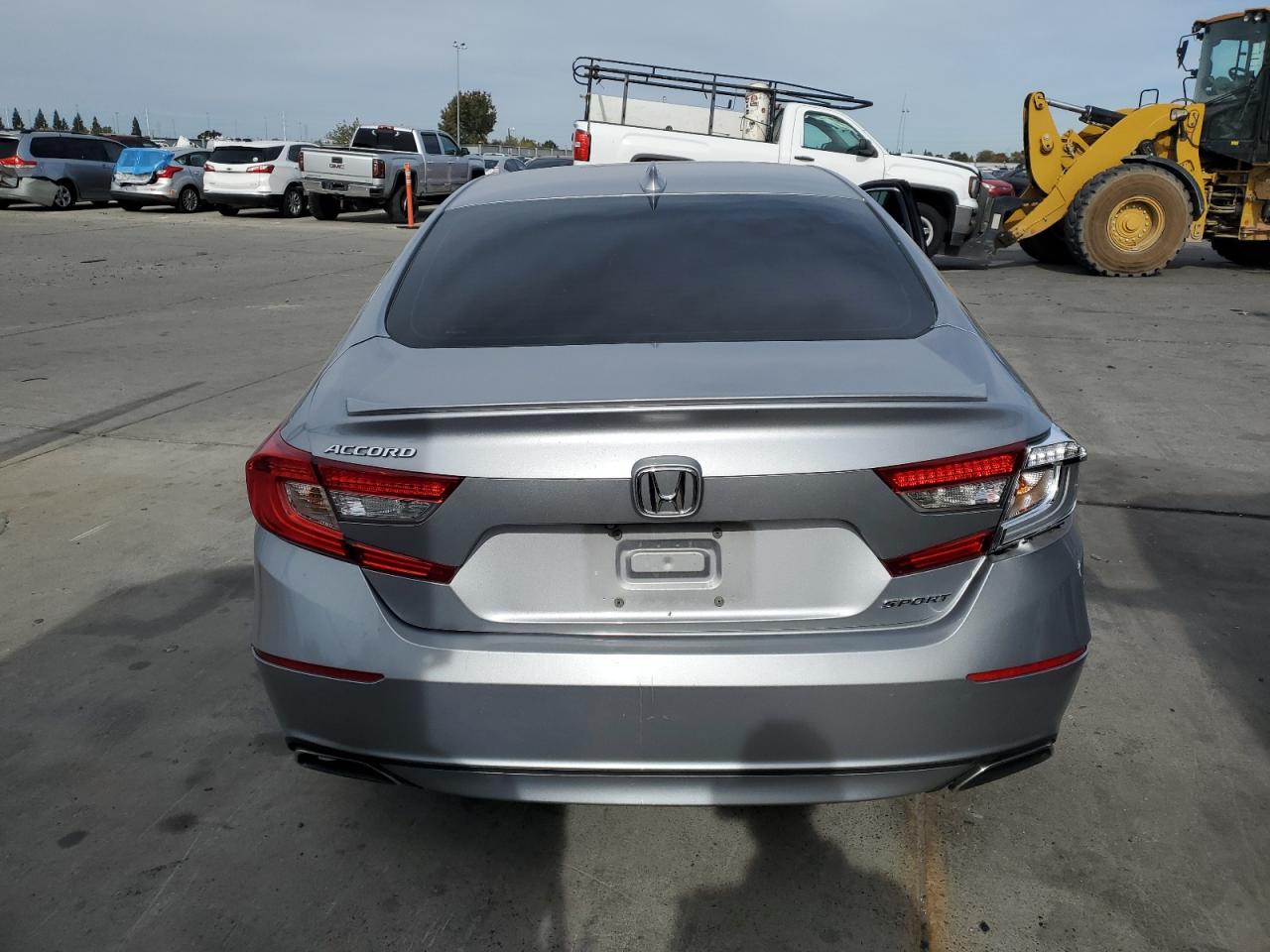 VIN 1HGCV1F30JA009770 2018 HONDA ACCORD no.6