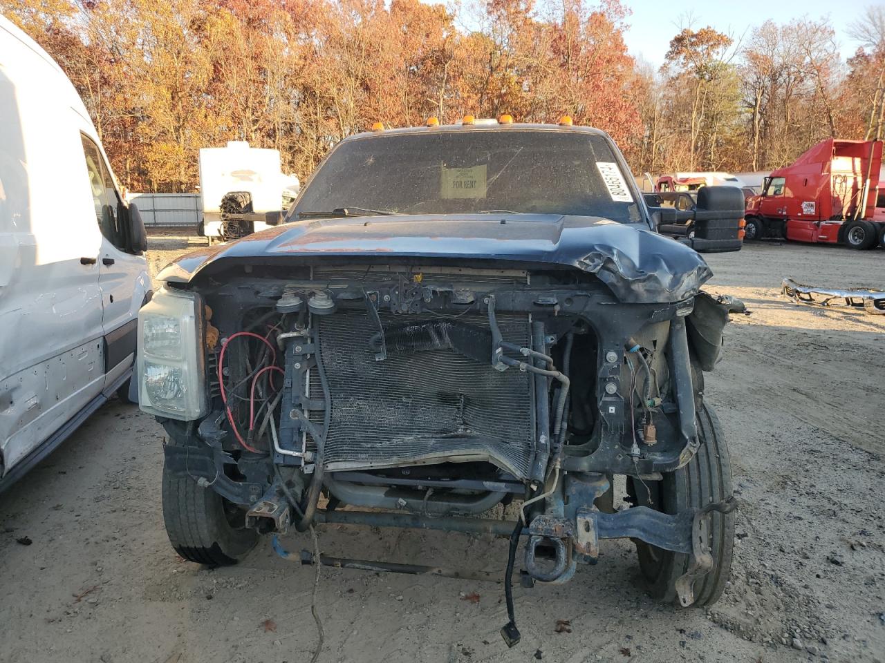 2011 Ford F450 - Image 5
