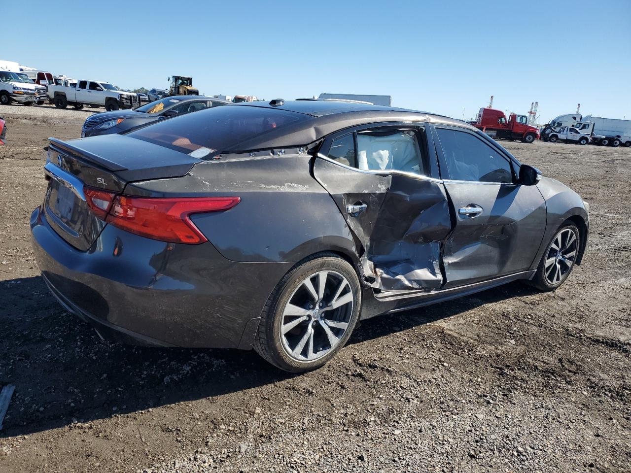 2016 Nissan Maxima - Image 3