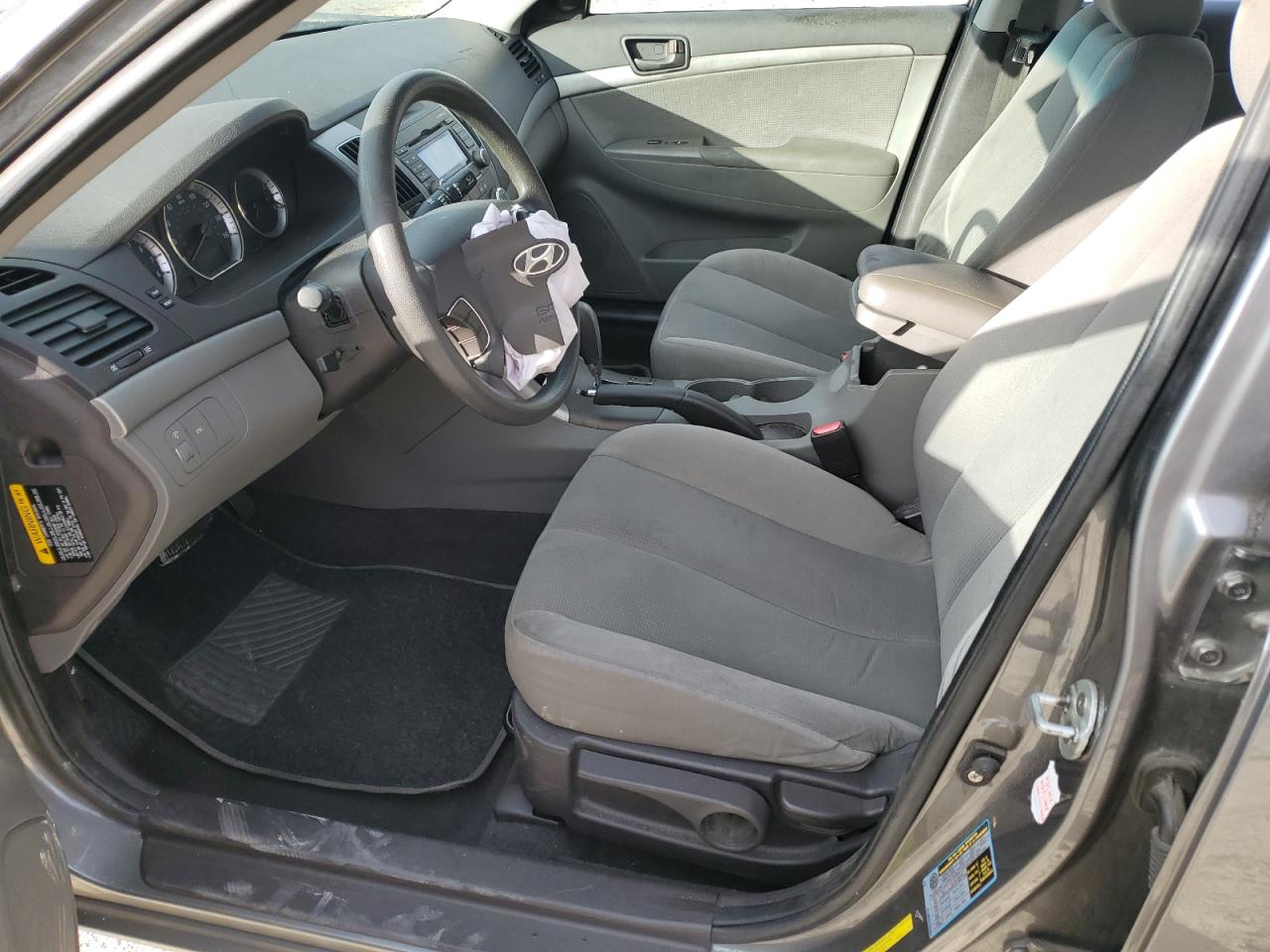 2009 Hyundai Sonata - Image 7