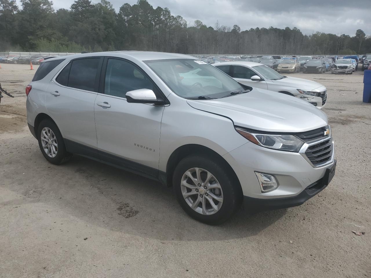 2021 Chevrolet Equinox - Image 4
