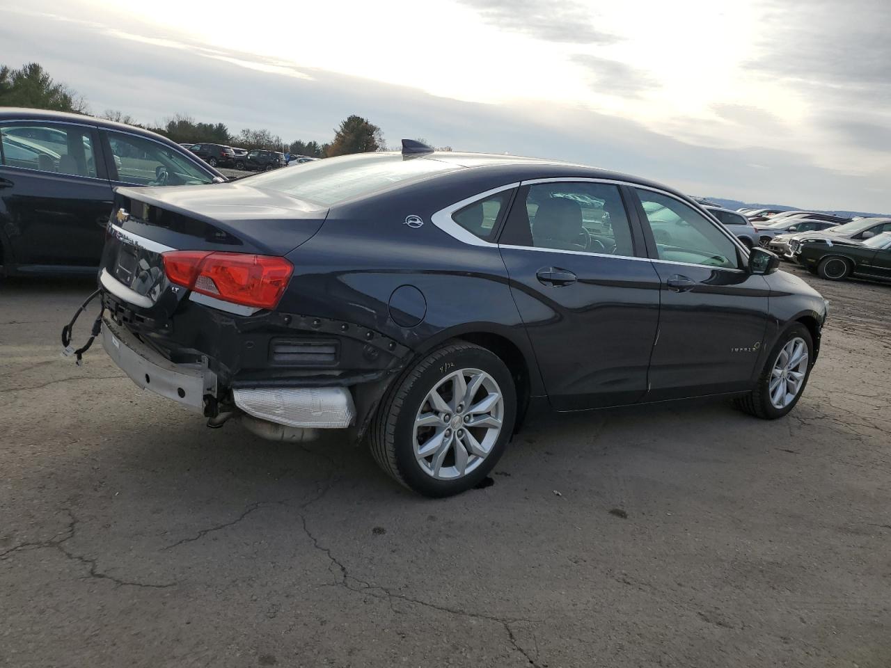 2016 Chevrolet Impala - Image 3