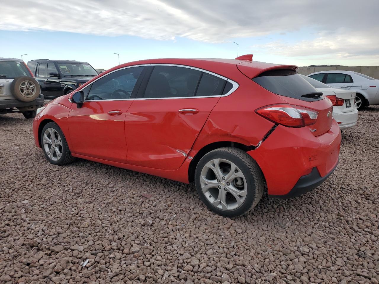 2018 Chevrolet Cruze - Image 2