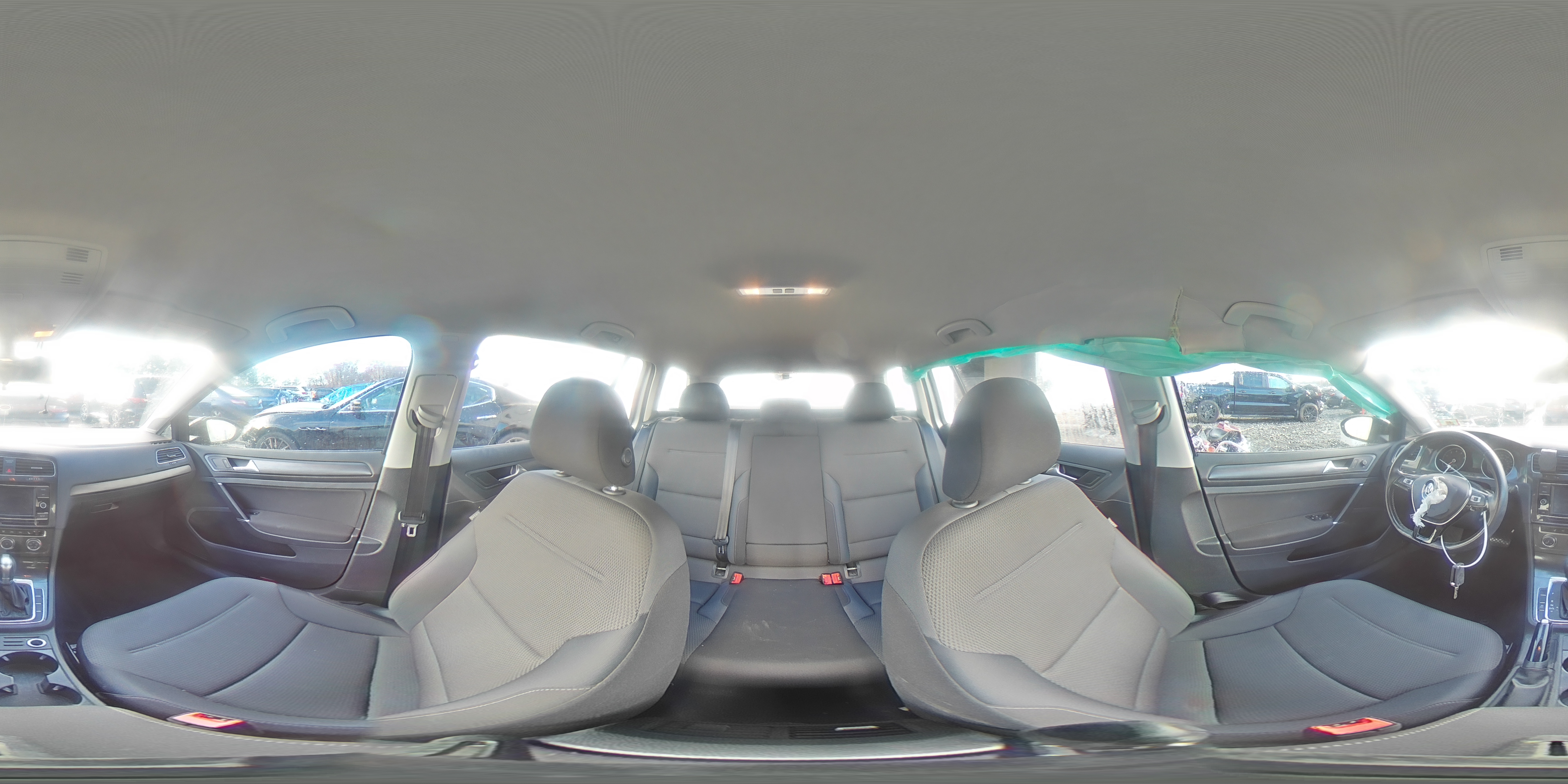 2018 Volkswagen Golf - Image 14