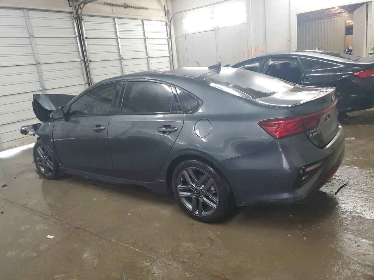2021 Kia Forte - Image 2