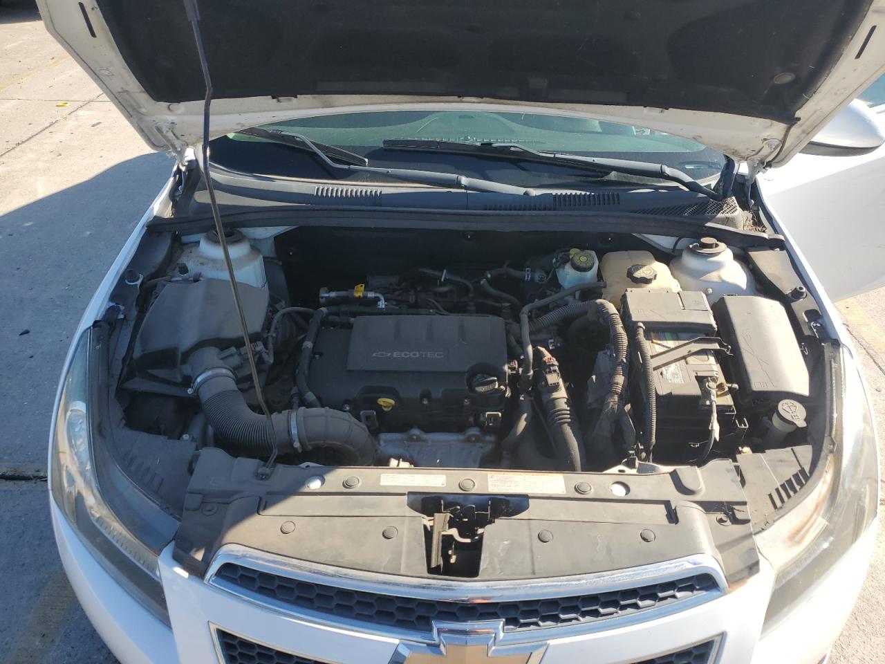 2014 Chevrolet Cruze - Image 11