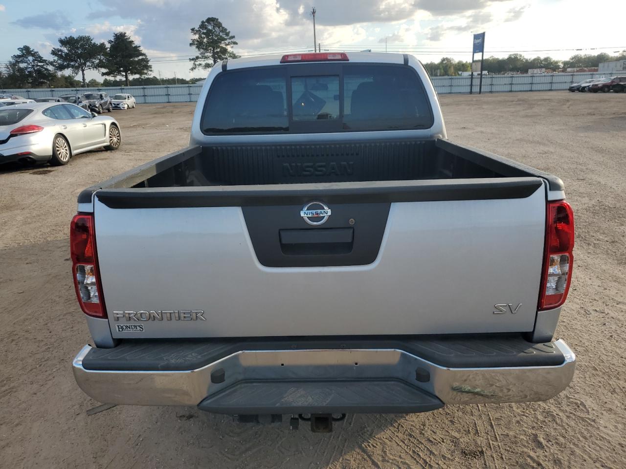 2021 Nissan Navara (Frontier) - Image 6