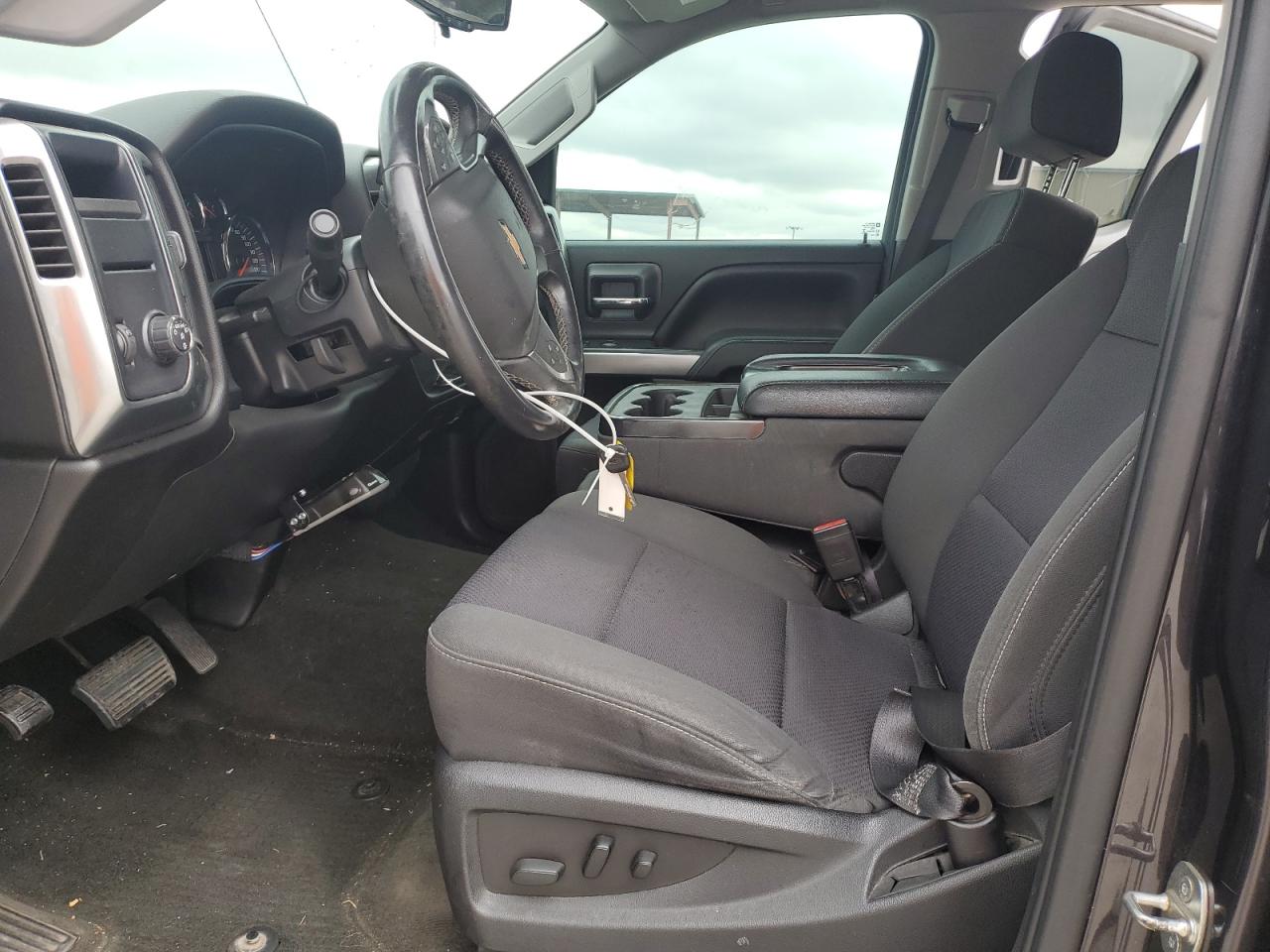 2016 Chevrolet Silverado - Image 7