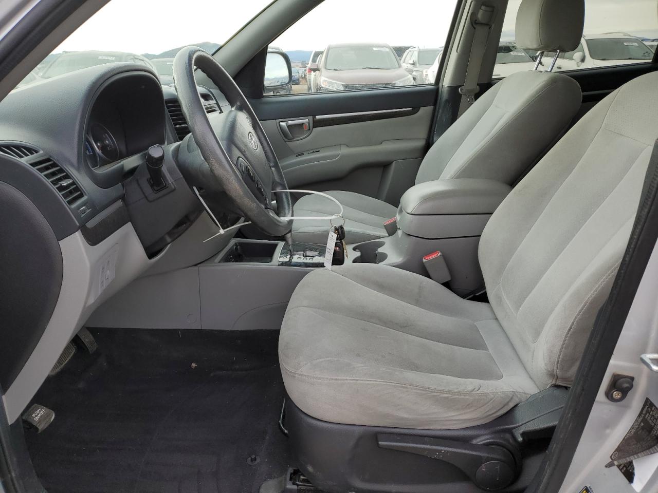 2009 Hyundai Santa Fe - Image 7