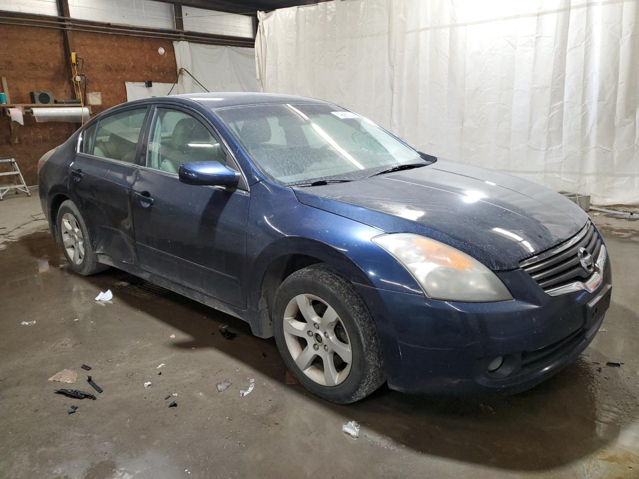 2009 Nissan Altima - Image 4