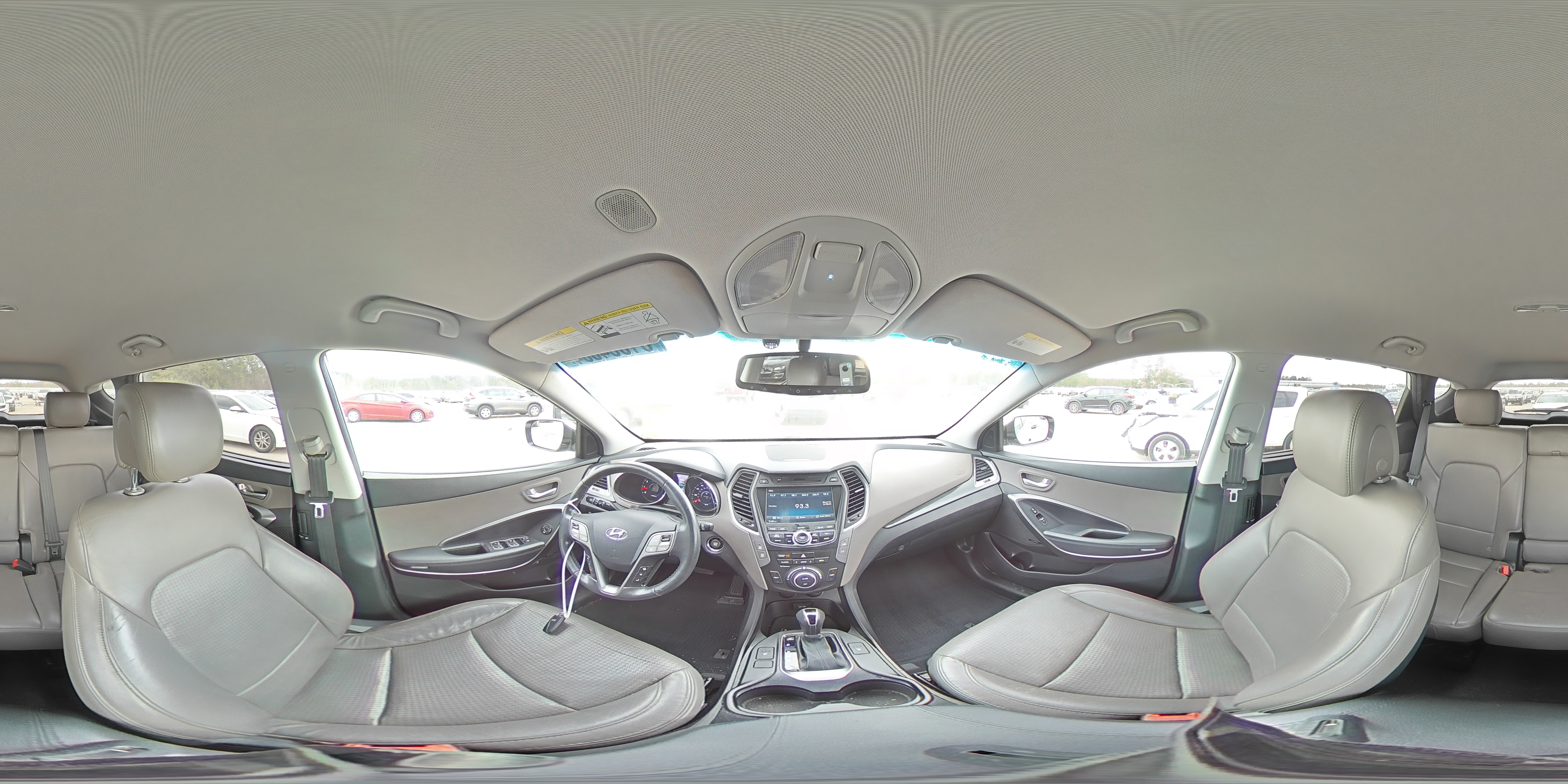 2014 Hyundai Santa Fe - Image 13