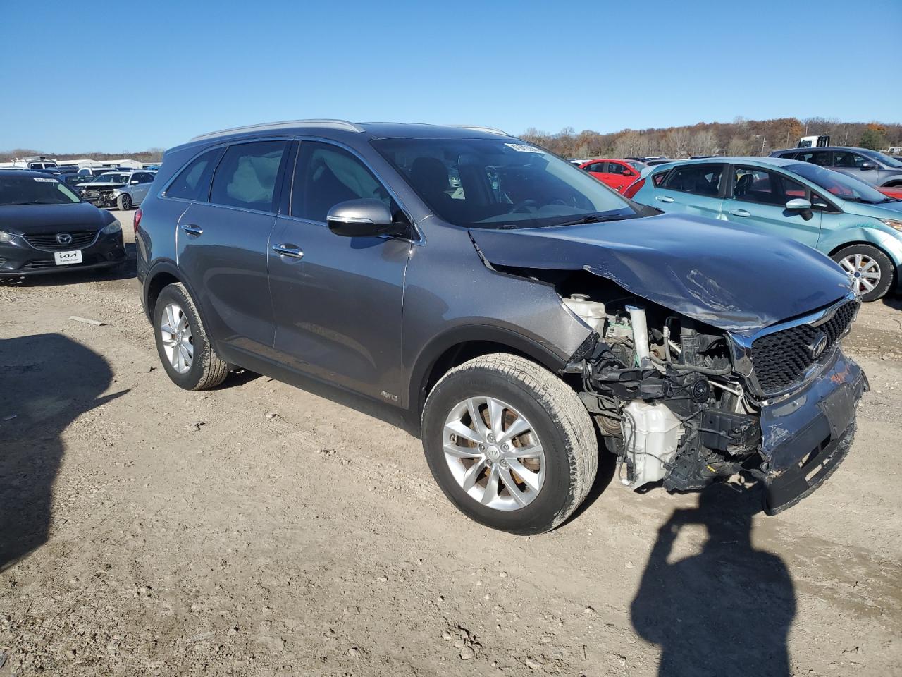 VIN 5XYPGDA33HG282537 2017 KIA SORENTO no.4