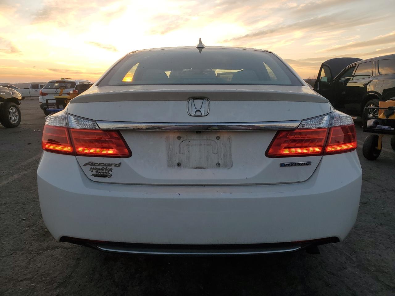 2015 Honda Accord Hybrid VIN: 1HGCR6F36FA008518 Lot: 81026334