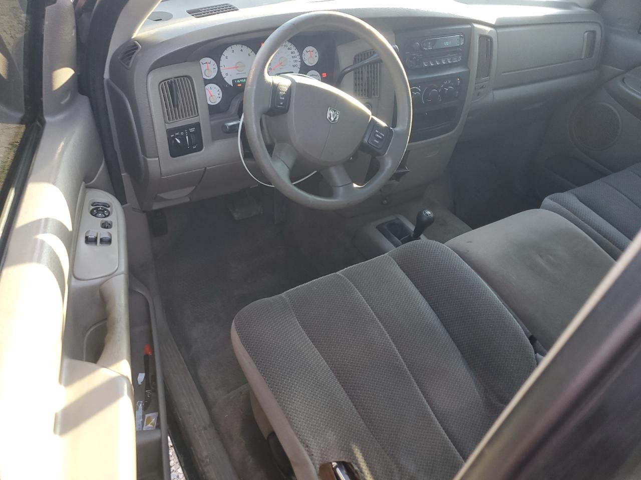 2004 Dodge RAM - Image 8