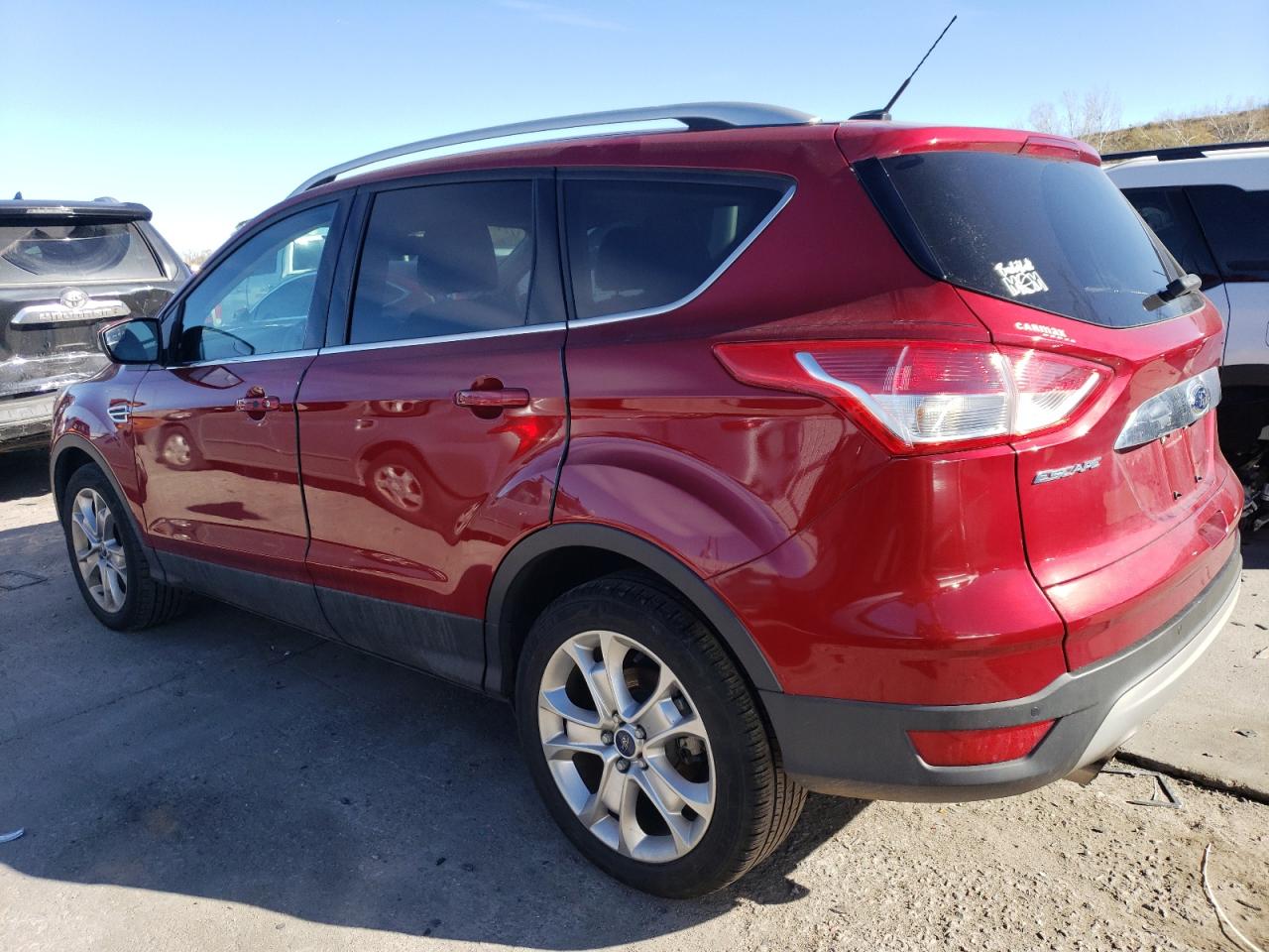 VIN 1FMCU9J96GUB87116 2016 FORD ESCAPE no.2