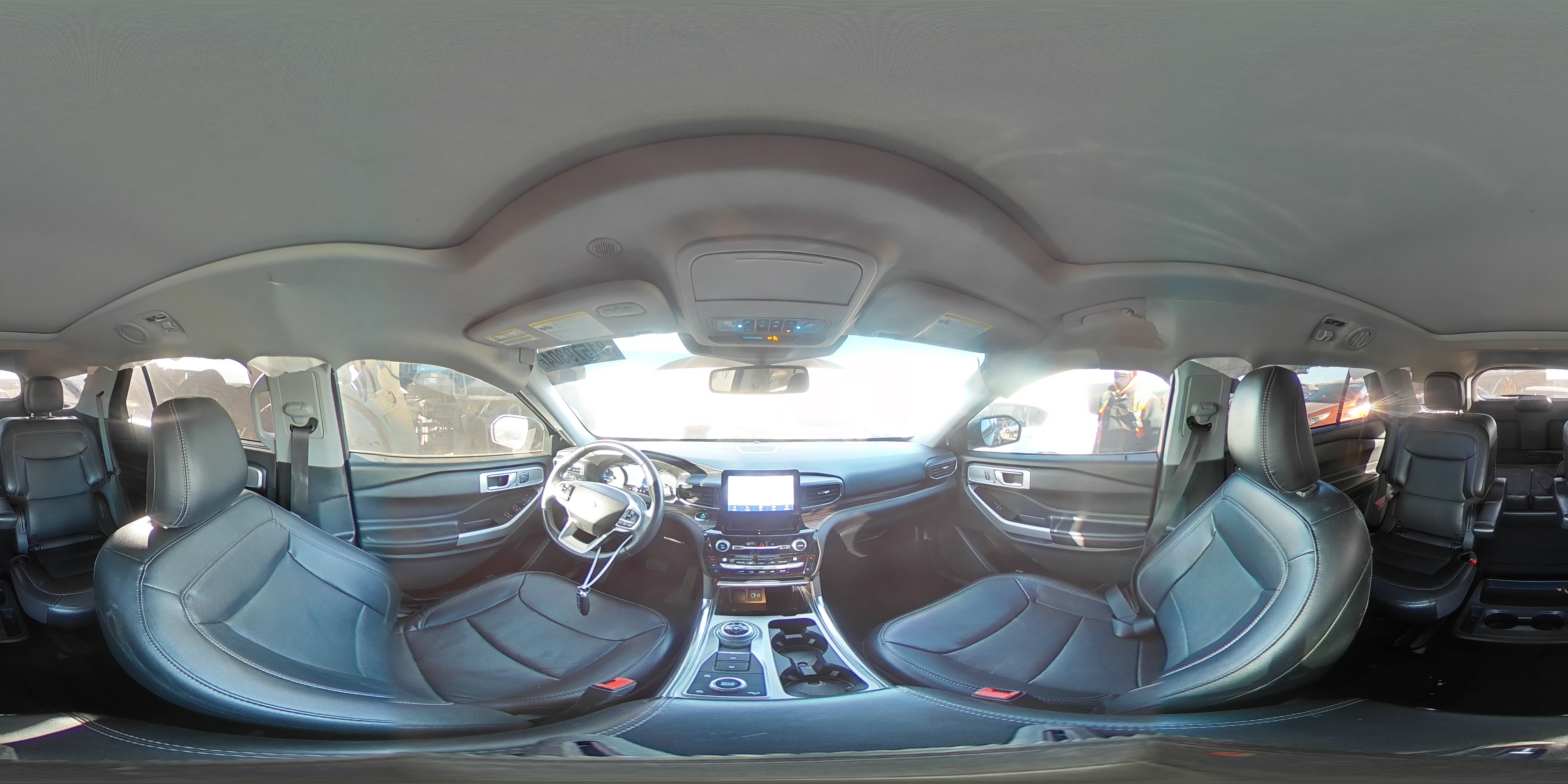 2021 Ford Explorer - Image 14