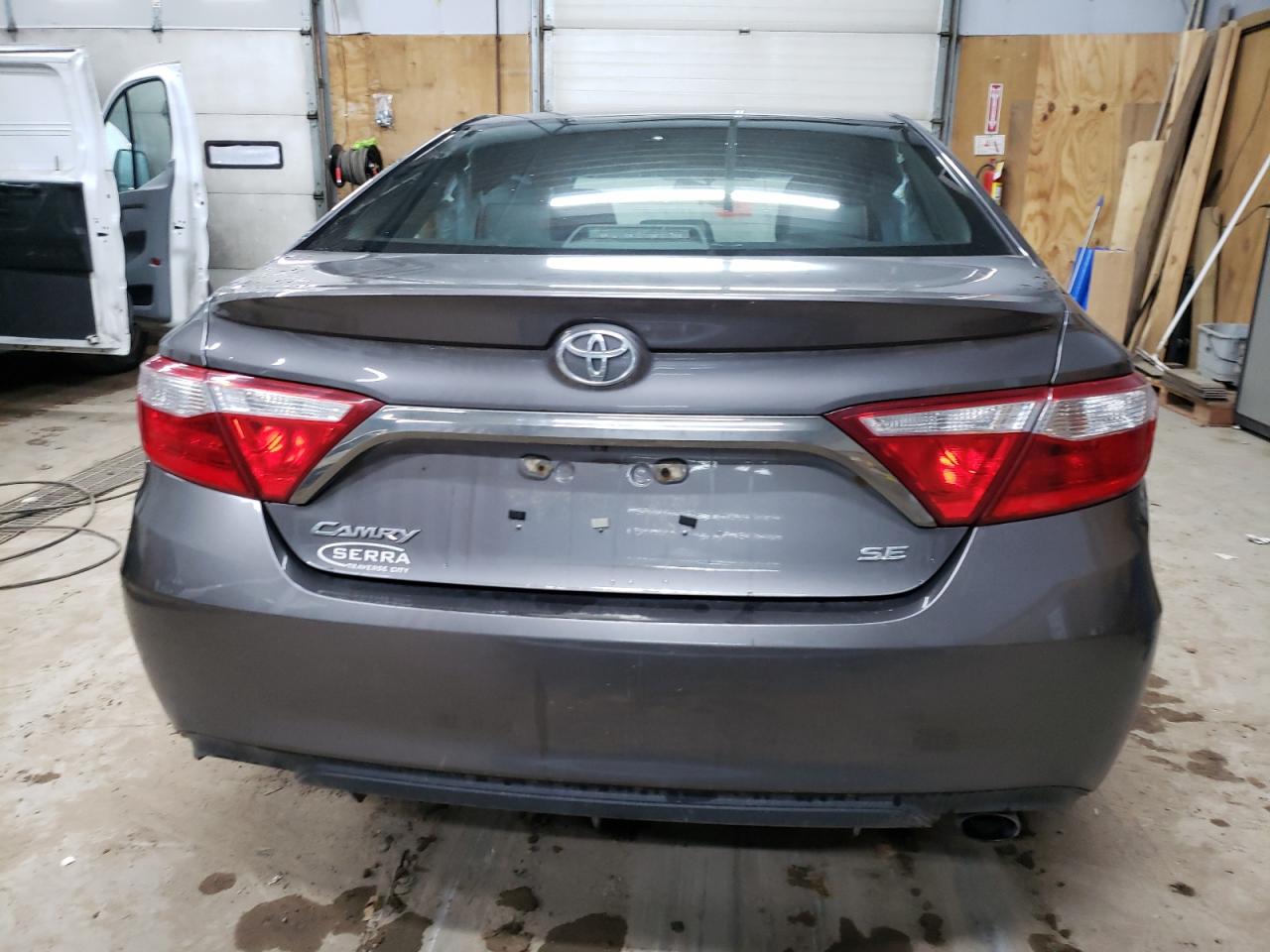 VIN 4T1BF1FK3GU188579 2016 TOYOTA CAMRY no.6