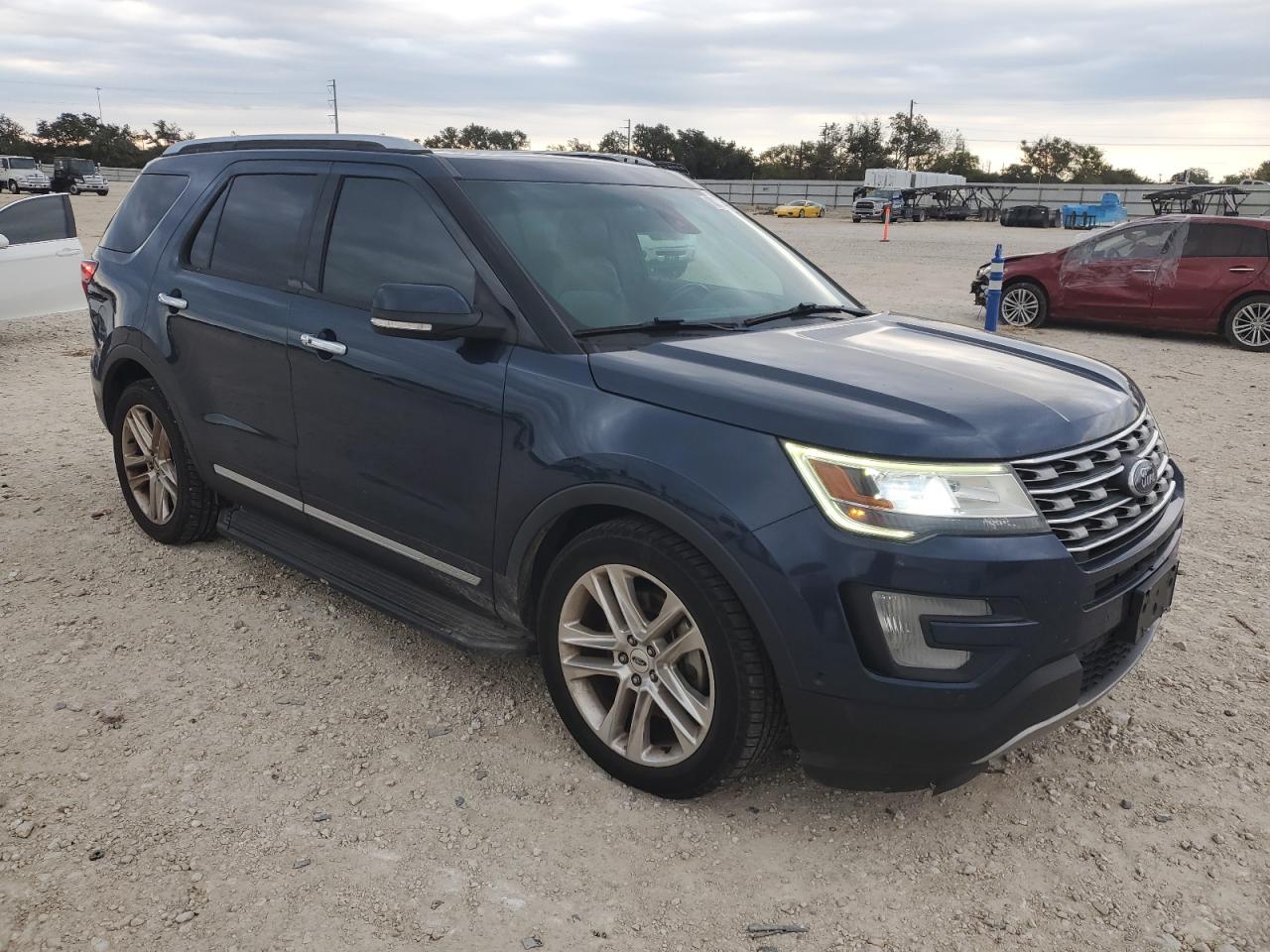 VIN 1FM5K7F86GGD12570 2016 FORD EXPLORER no.4