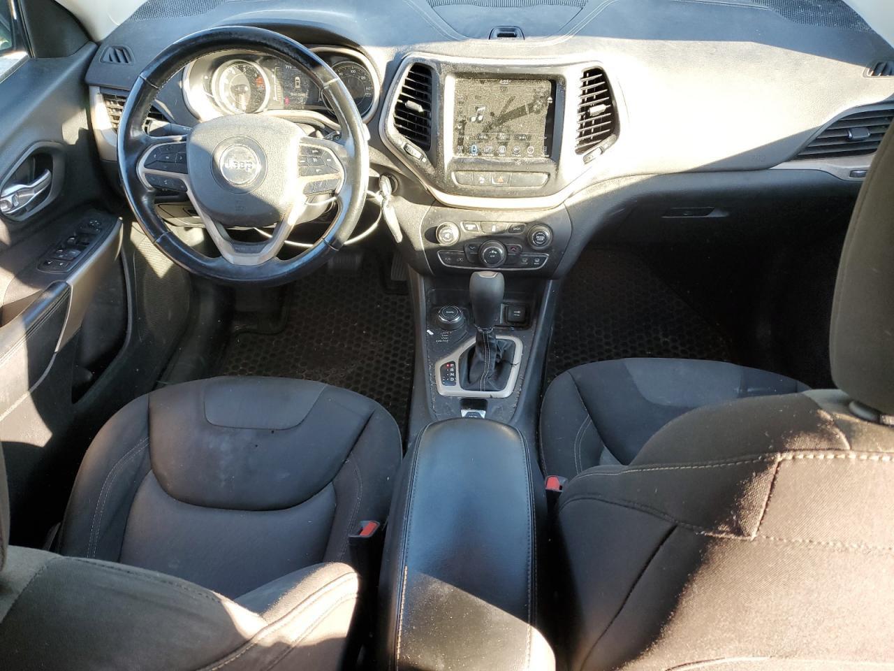 2018 Jeep Grand Cherokee - Image 8