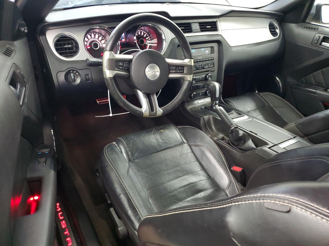 2014 Ford Mustang - Image 8