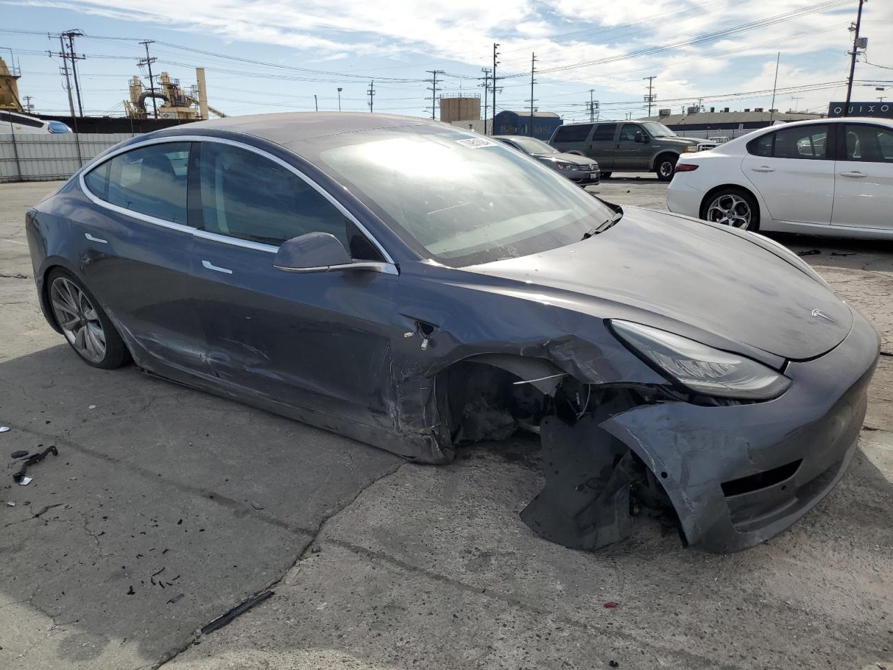 VIN 5YJ3E1EB8JF185190 2018 TESLA MODEL 3 no.4