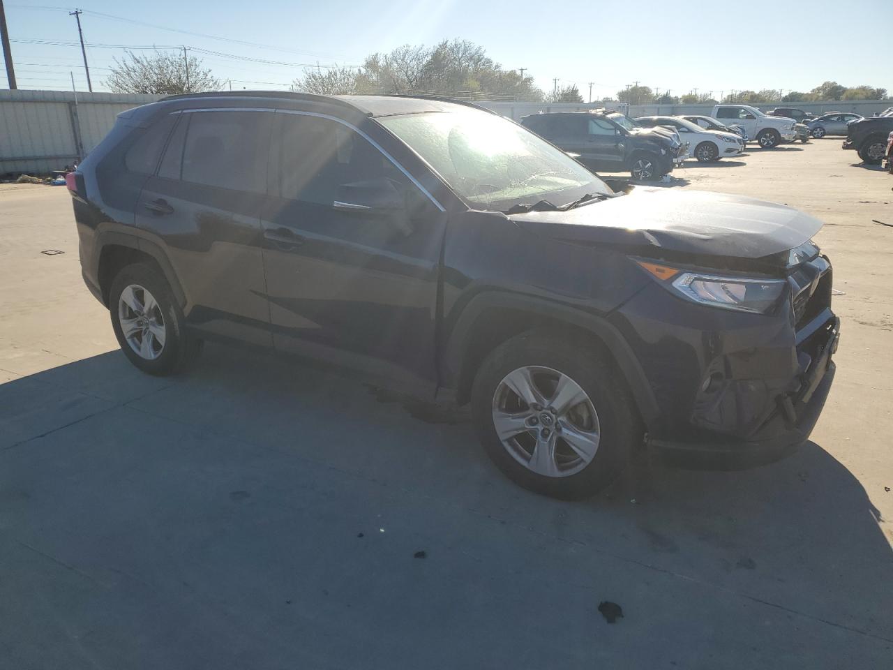 2019 Toyota RAV 4 - Image 4