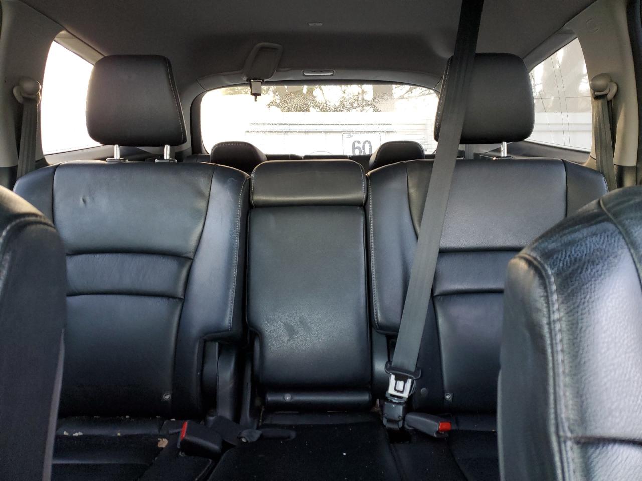 2017 Honda Pilot - Image 10