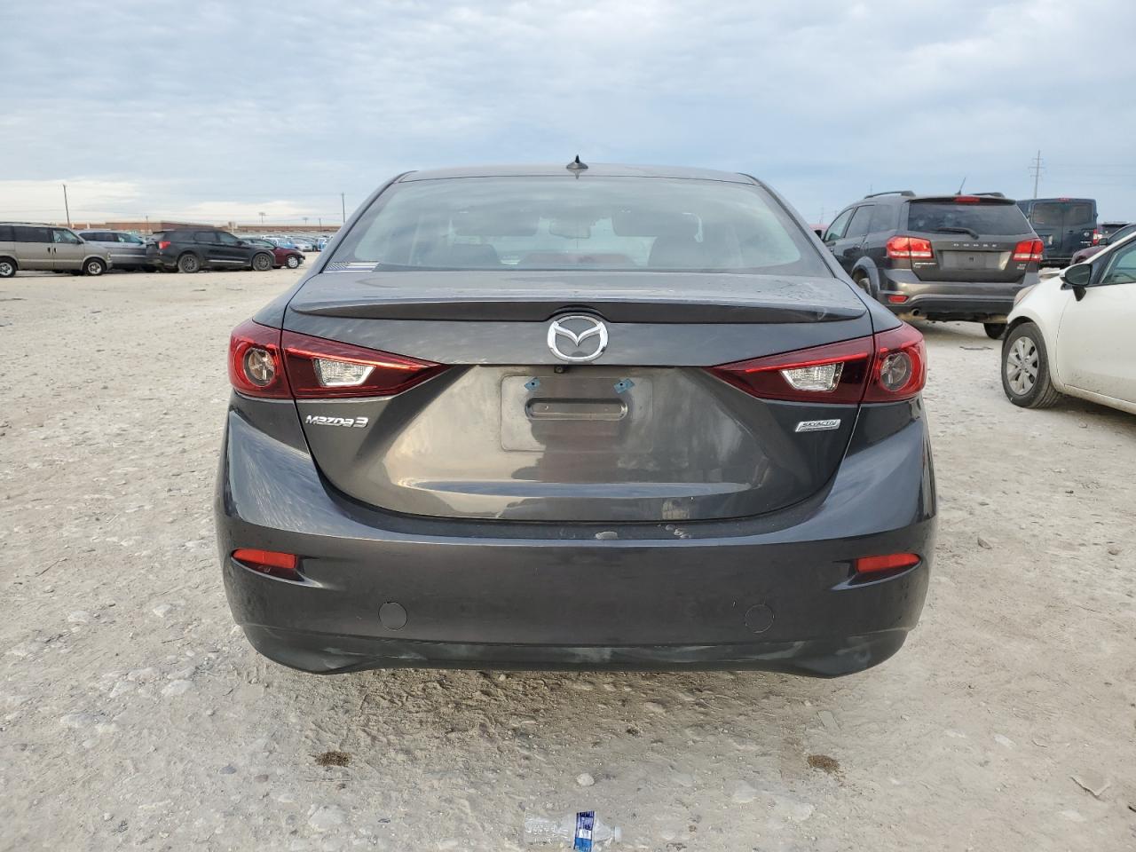 2016 Mazda 3 - Image 6