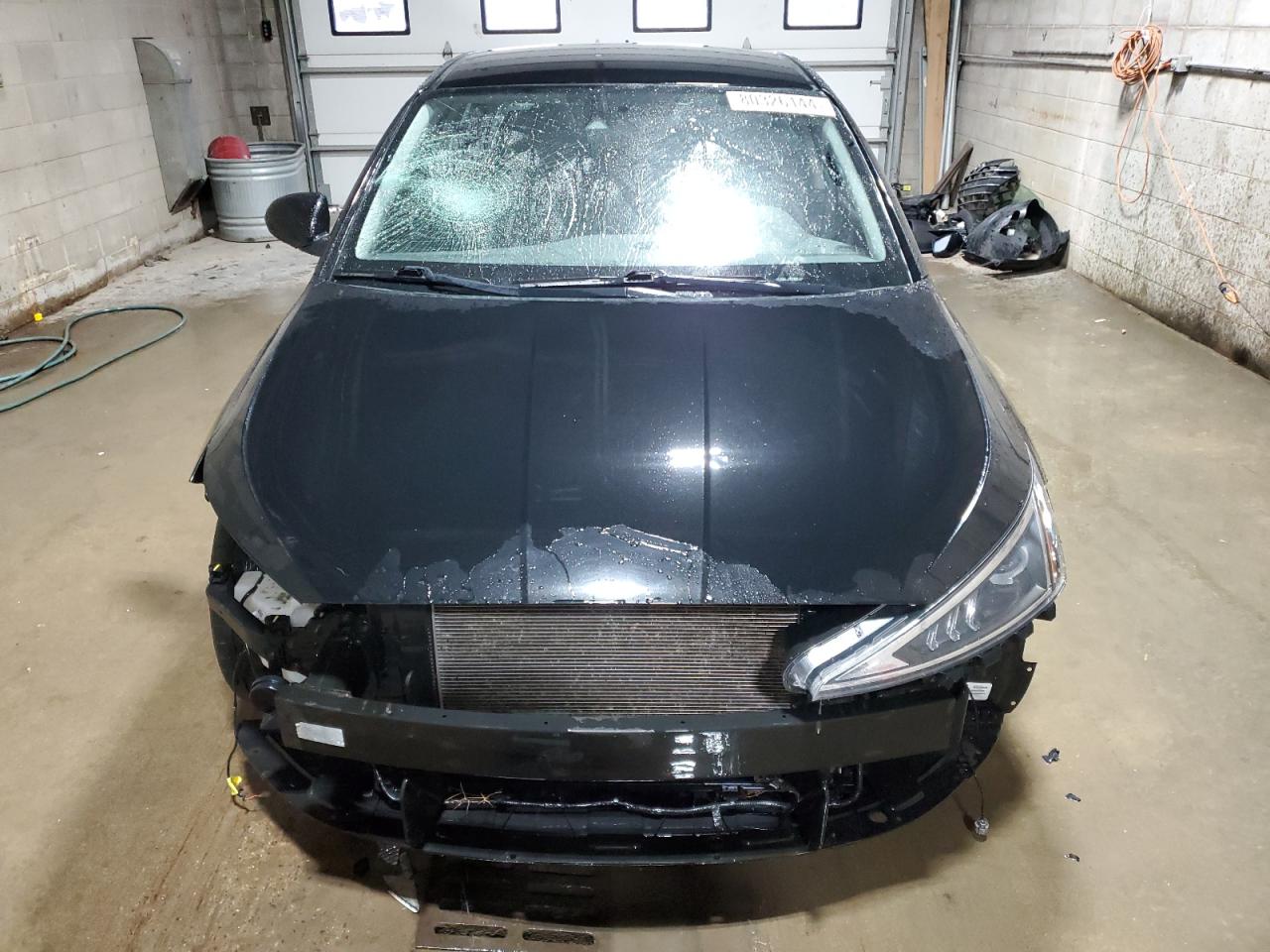 2019 Hyundai Elantra - Image 5