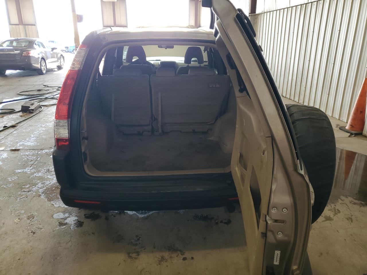 2005 Honda CR-V - Image 6