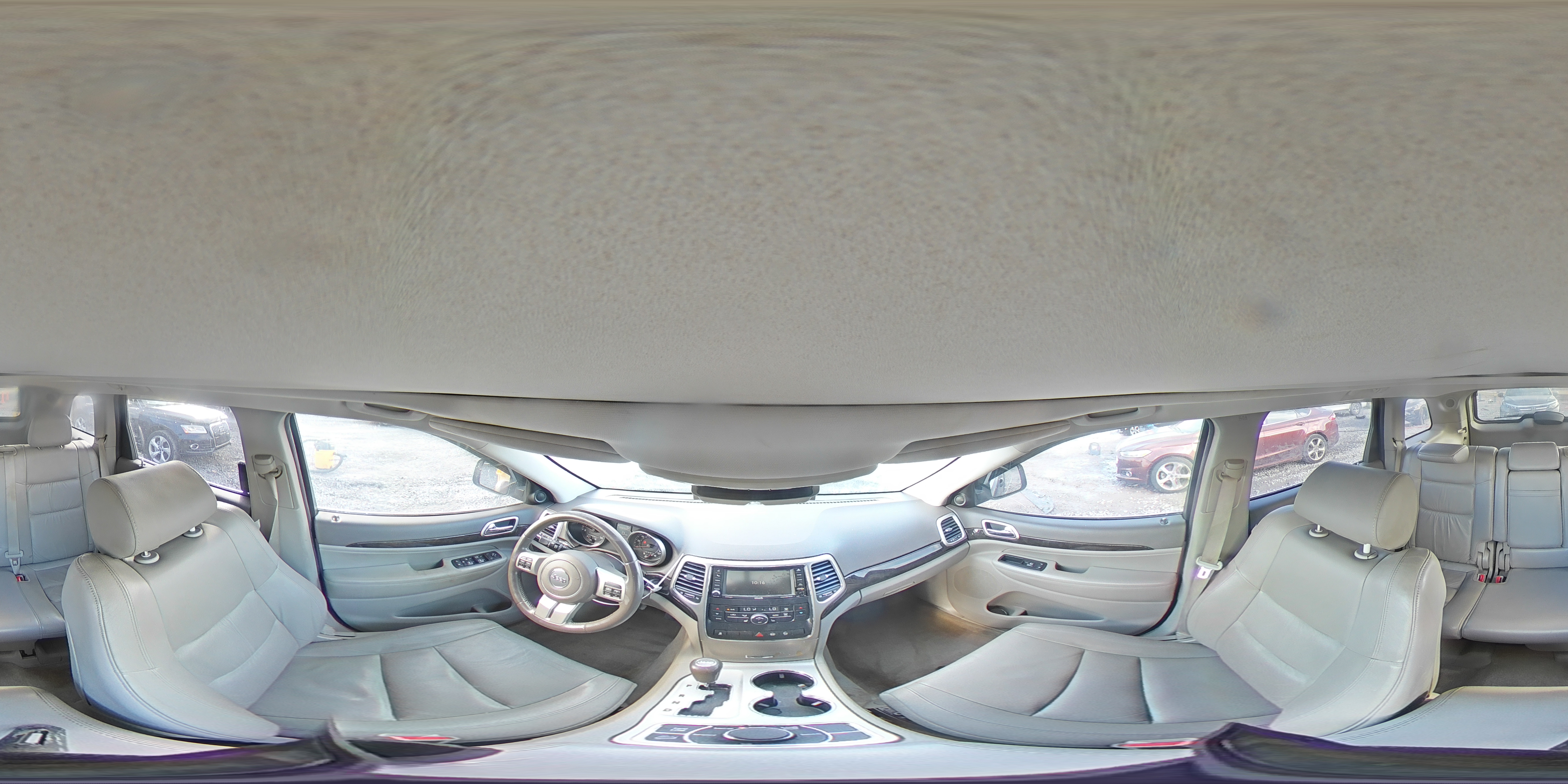 2012 Jeep Grand Cherokee - Image 15